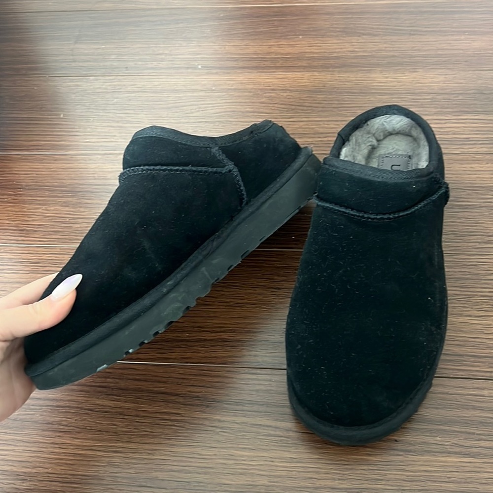 Ugg Classic Slippers in Black
